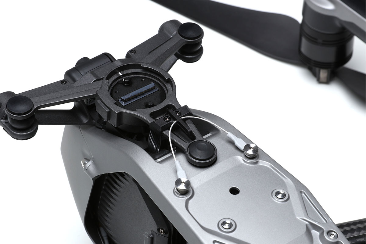 DJI 大疆 Inspire 2 （含X5S鏡頭，備用電池兩組，無人機和鏡頭保險一年，喊話器一個，UTC飛行證等）